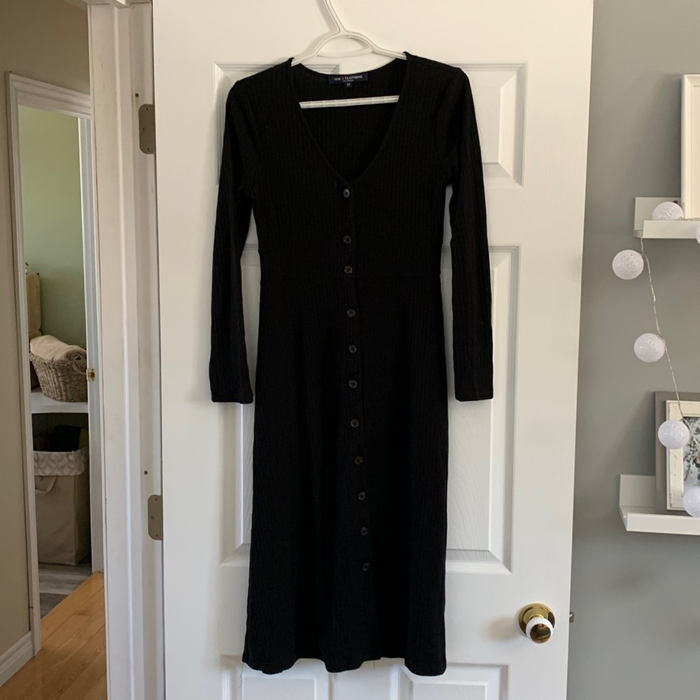 Black knit dress